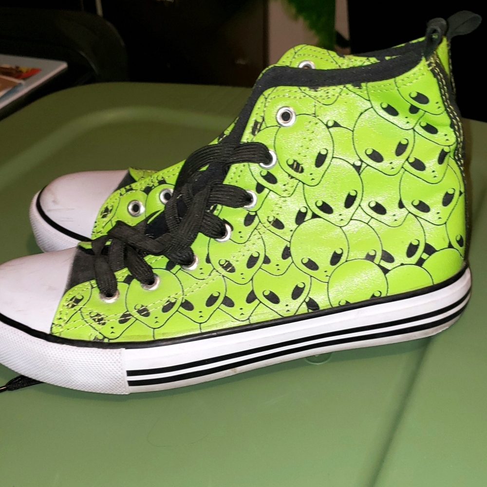 Hot Topic Alien Sneakers